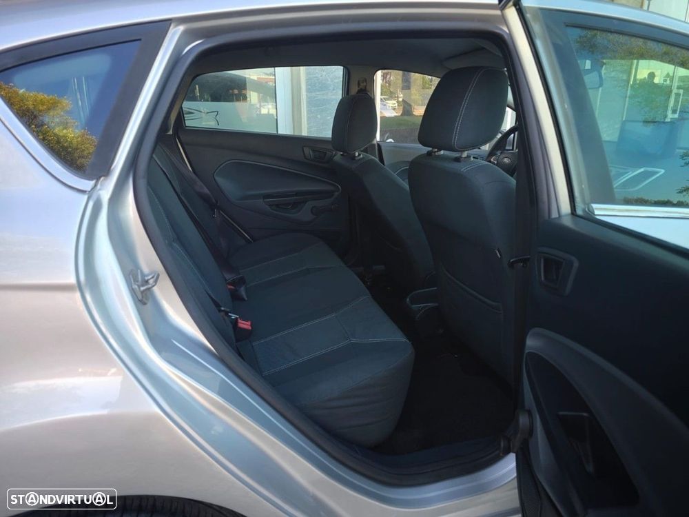 Ford Fiesta 1.25 Titanium - 17
