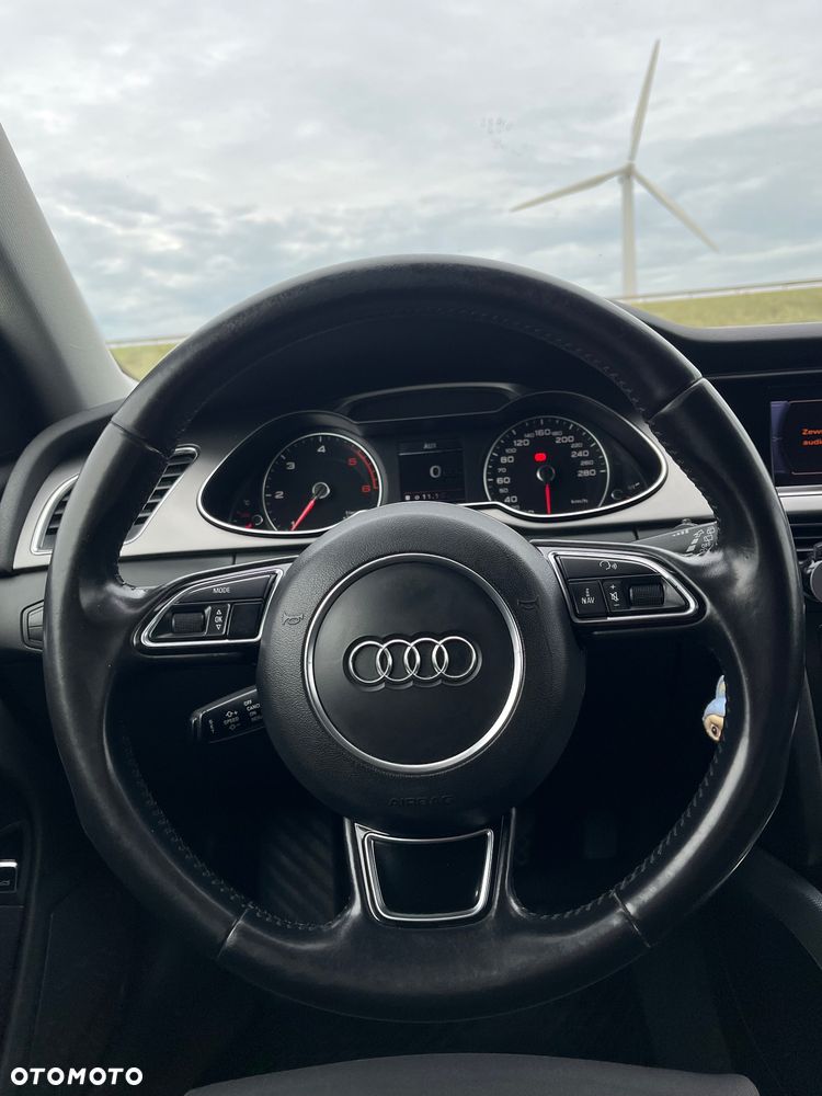 Audi A4 Avant 2.0 TDI DPF quattro S tronic S line Sportpaket - 21