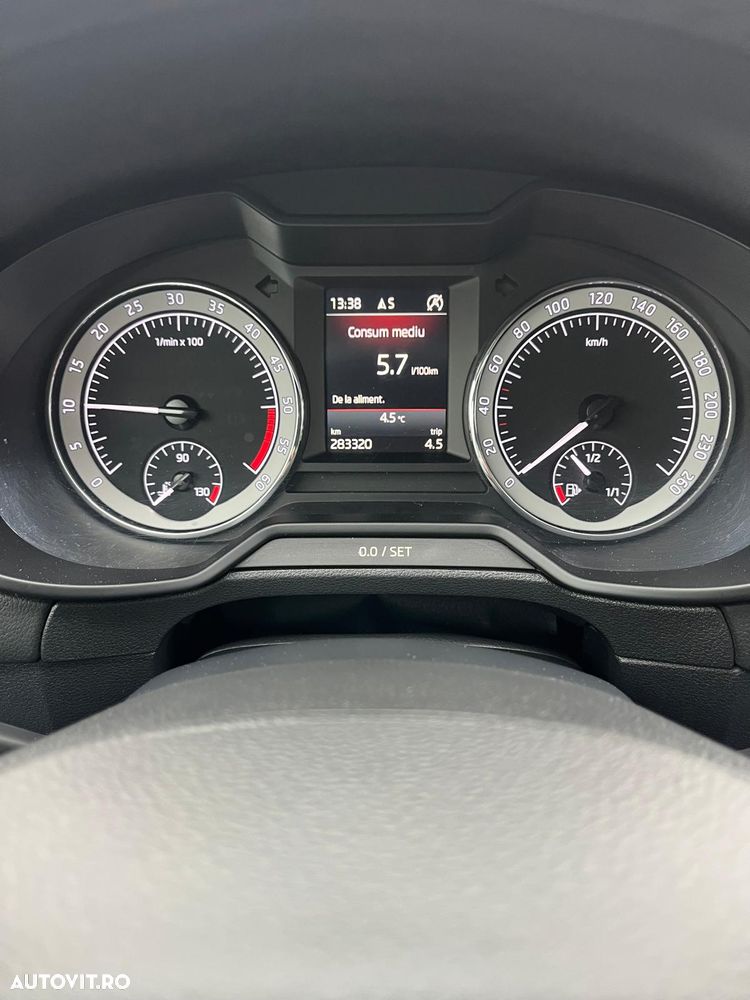 Skoda Octavia 2.0 TDI Style - 9