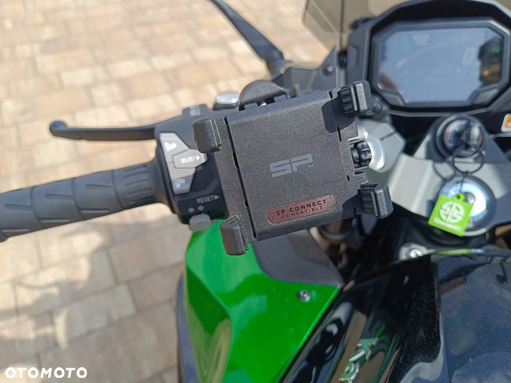 Kawasaki Ninja 1000 SX - 35