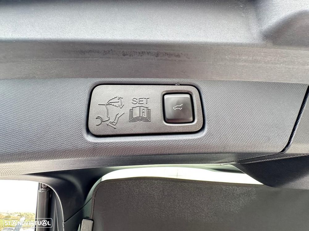 Ford Mustang Mach-E Standard - 20