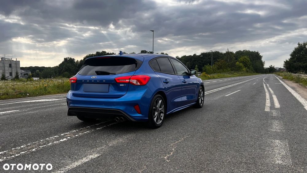 Ford Focus 1.0 EcoBoost mHEV ST-Line - 4