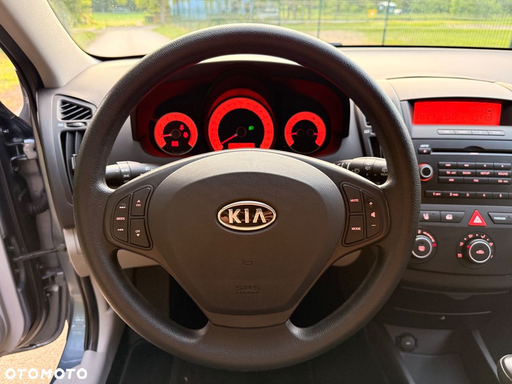 Kia Ceed 1.4 Comfort - 32