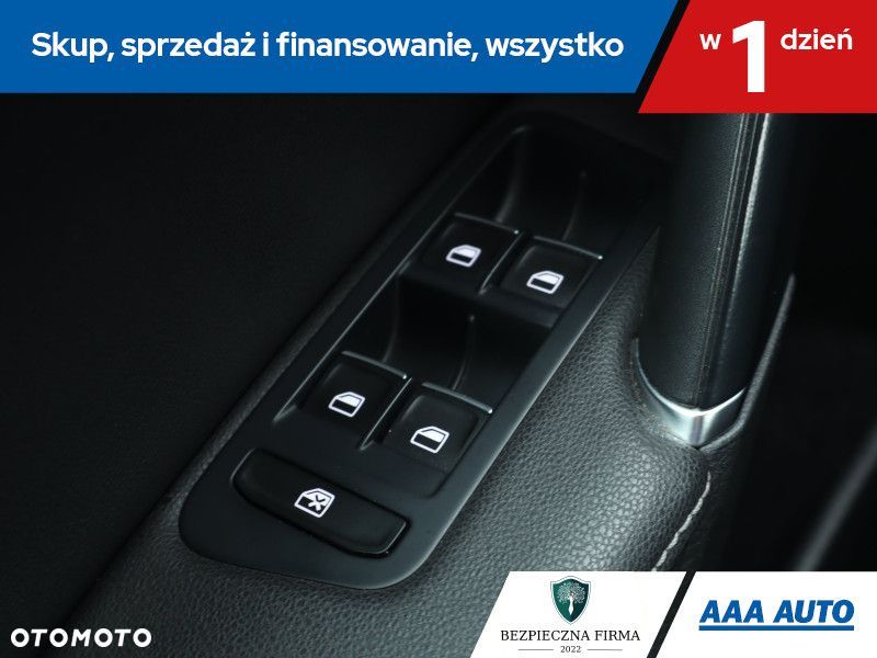 Volkswagen Golf Variant - 18