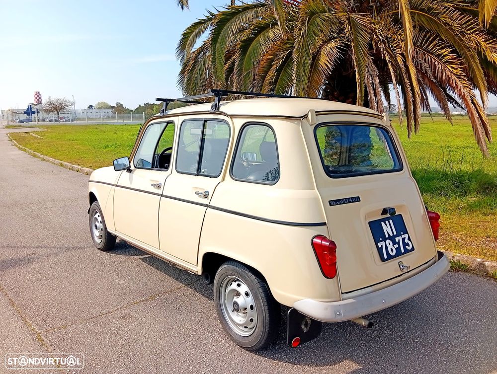 Renault 4 - 1