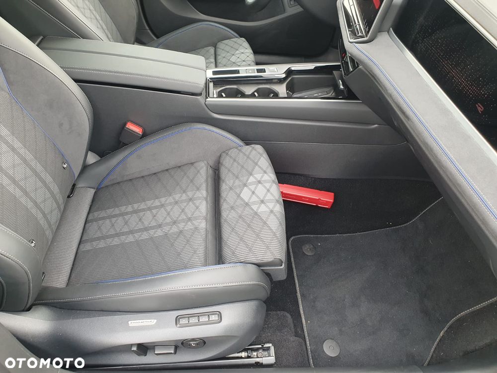 Volkswagen Passat 2.0 TDI (BlueMotion Technology) DSG Highline - 12