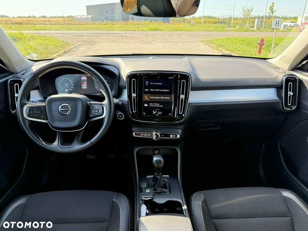 Volvo XC 40 D3 Momentum - 28