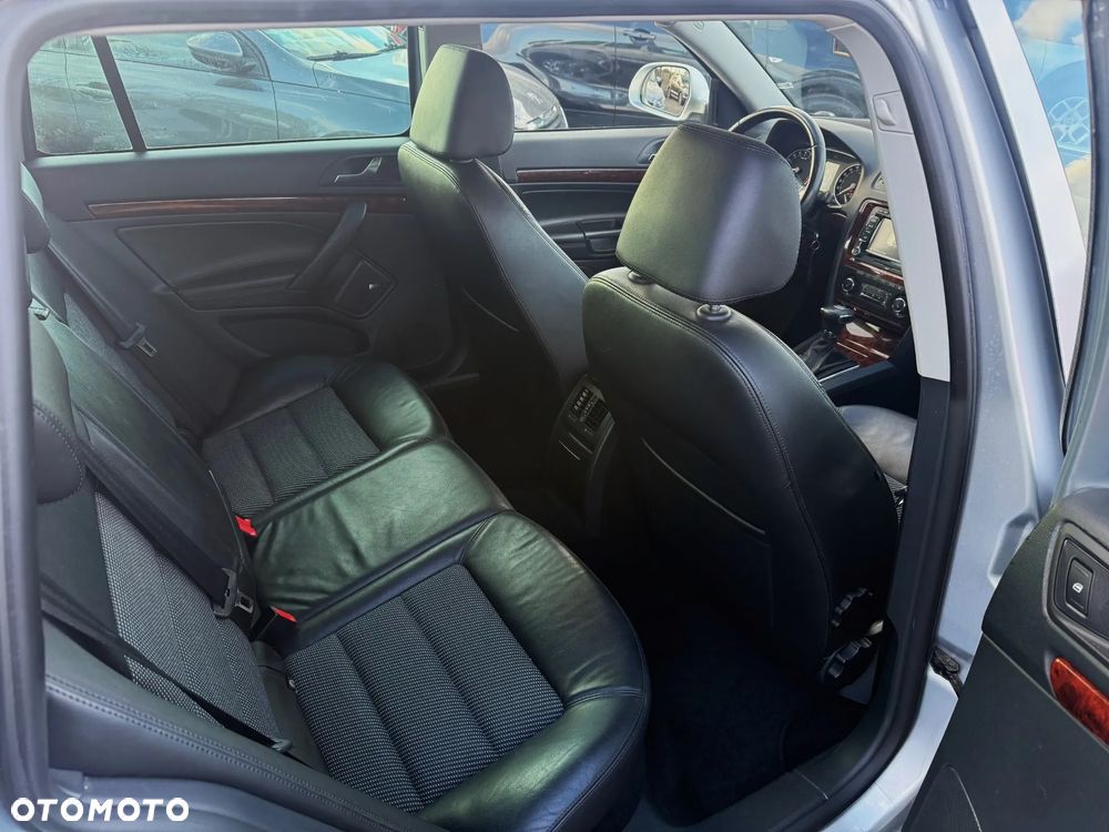 Skoda Octavia 1.6 TDI DPF DSG Elegance - 11