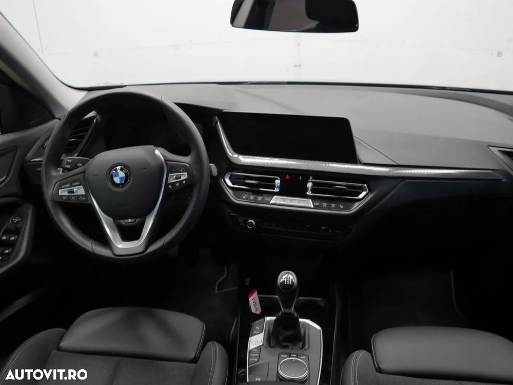 BMW Seria 2 218i - 7