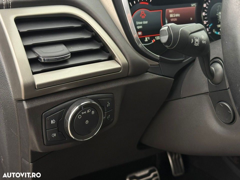 Ford Mondeo - 23
