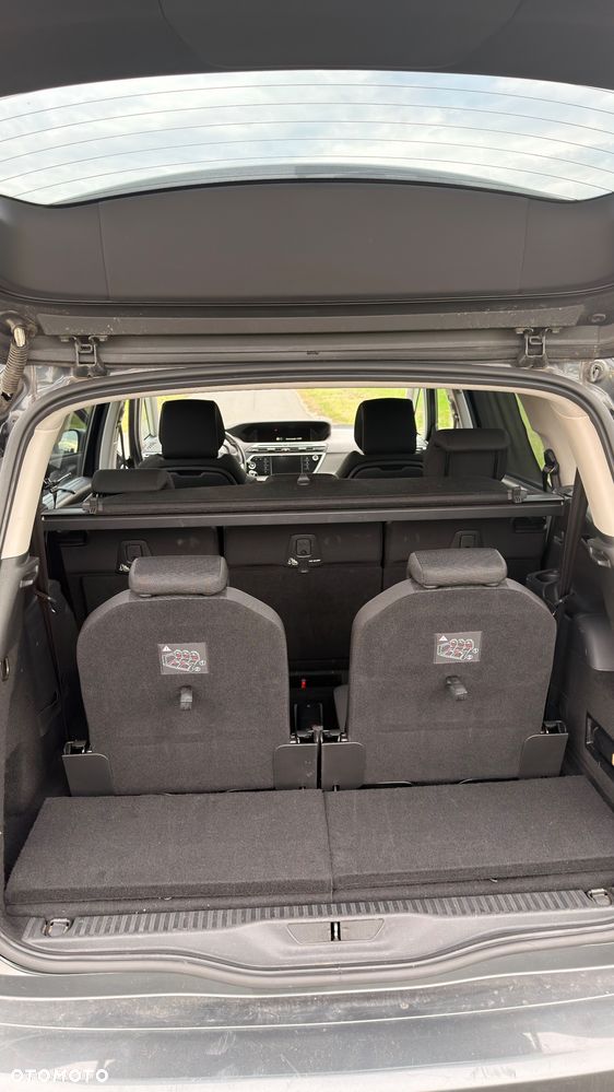 Citroën C4 Grand Picasso - 13