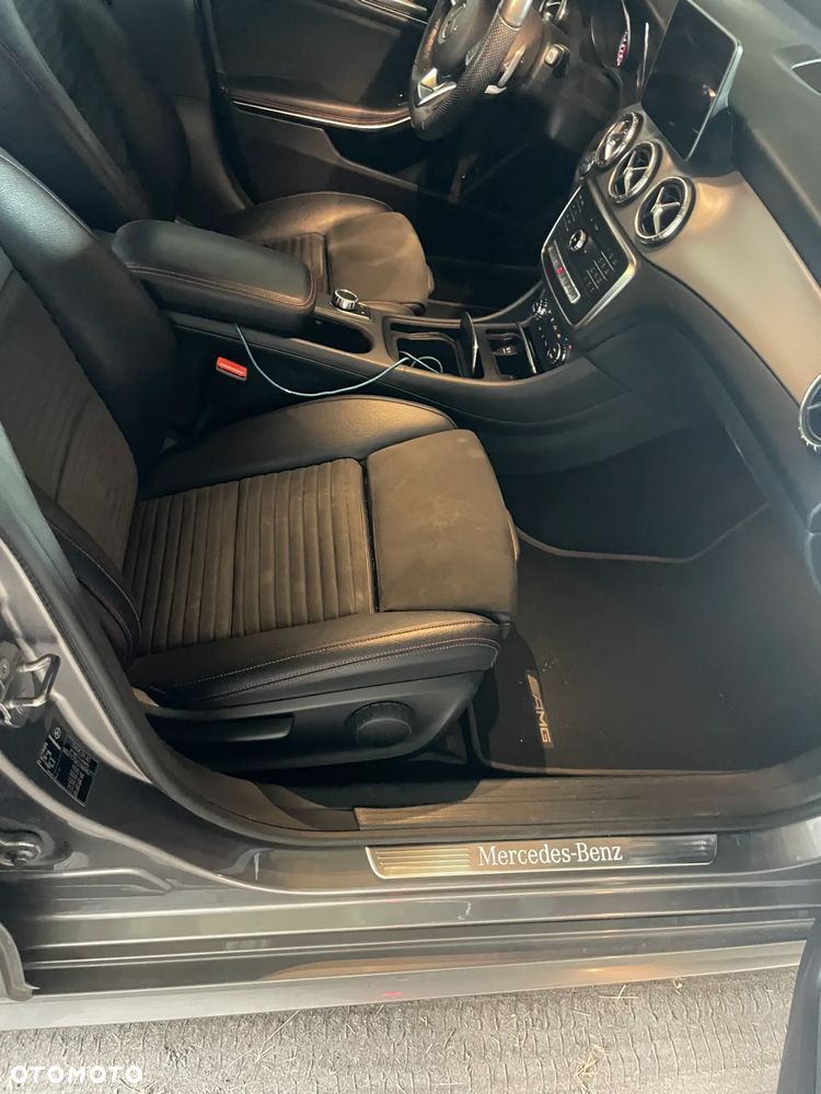 Mercedes-Benz CLA 200 7G-DCT - 5