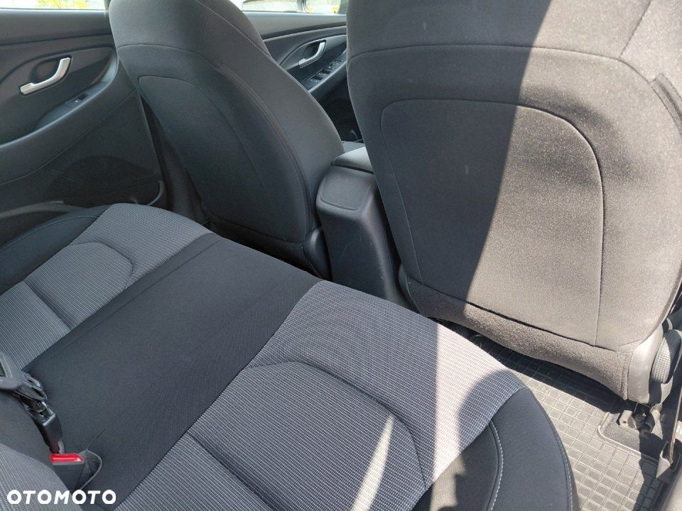 Hyundai i30 - 23