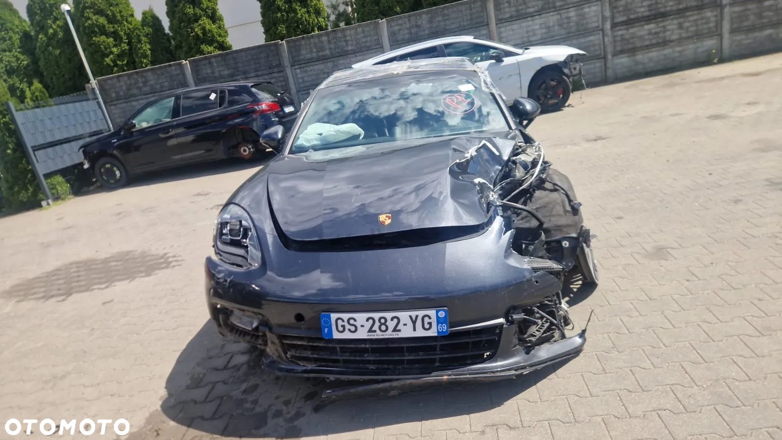 Porsche Panamera - 1