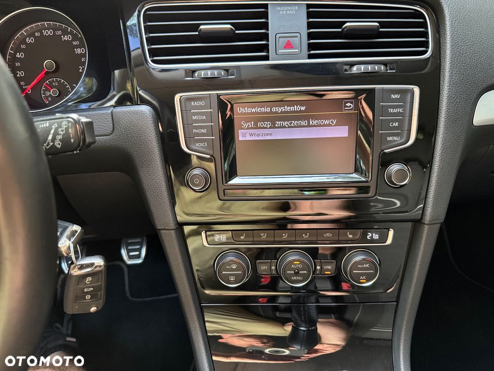 Volkswagen Golf 2.0 BlueTDI Cup - 19