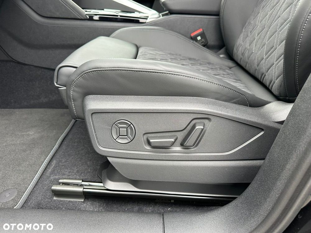 Audi Q5 Sportback - 15