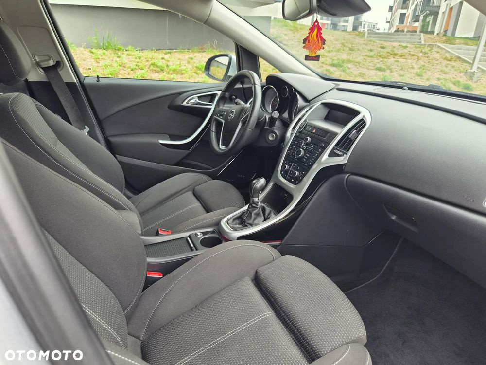 Opel Astra - 32
