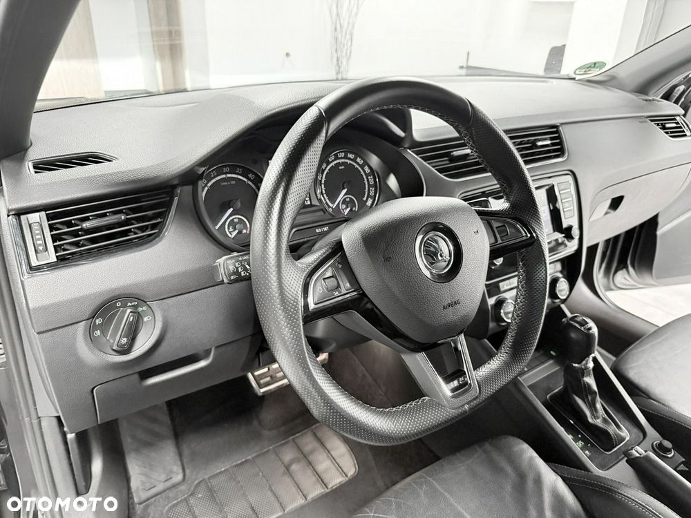 Skoda Octavia 2.0 TDI RS DSG - 36