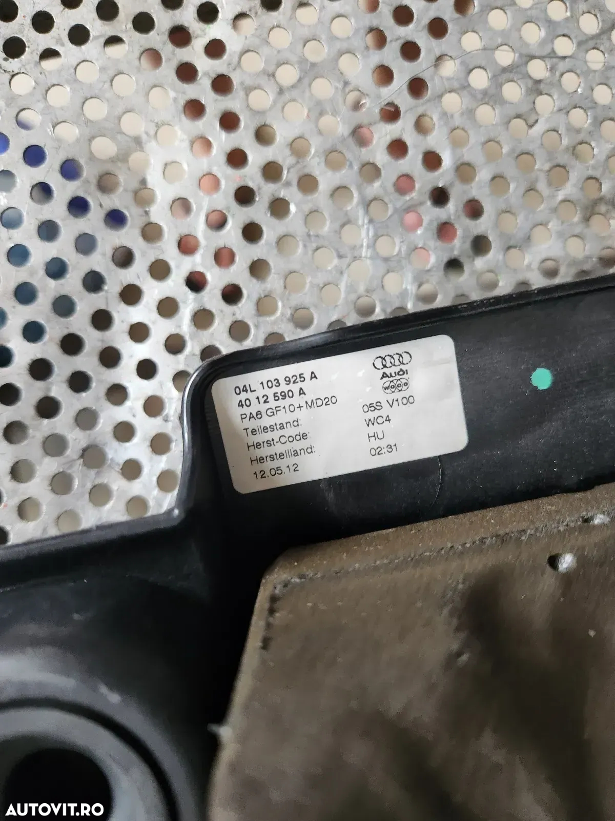 Capac Motor Audi A3 8V Q3 Q5 2.0 Diesel Motor CRL CRB Cod 04LA - Dezmembrez Arad - 6