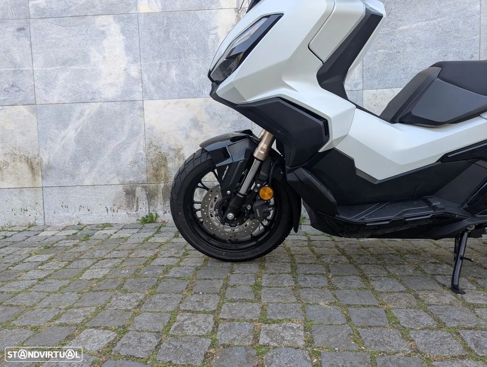 Honda ADV 350 - 2