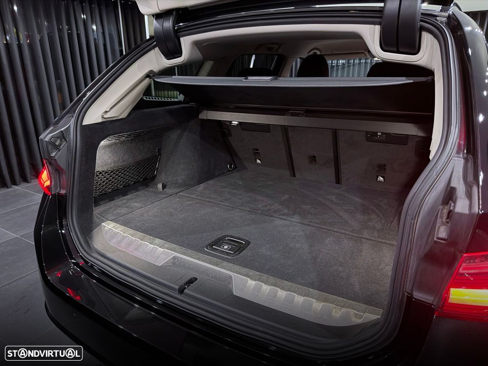 BMW 320 e Line Sport Auto - 42