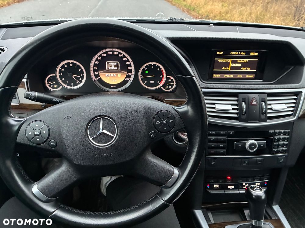 Mercedes-Benz Klasa E - 12