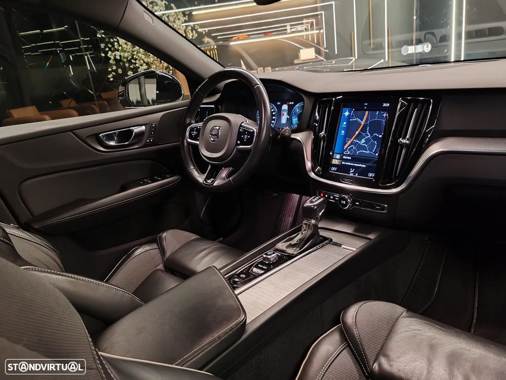 Volvo V60 2.0 D3 R-Design Geartronic - 5