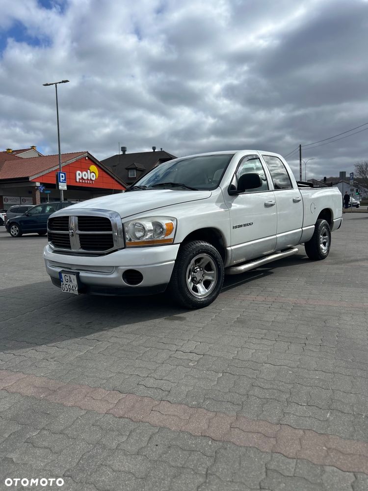 Dodge RAM - 1