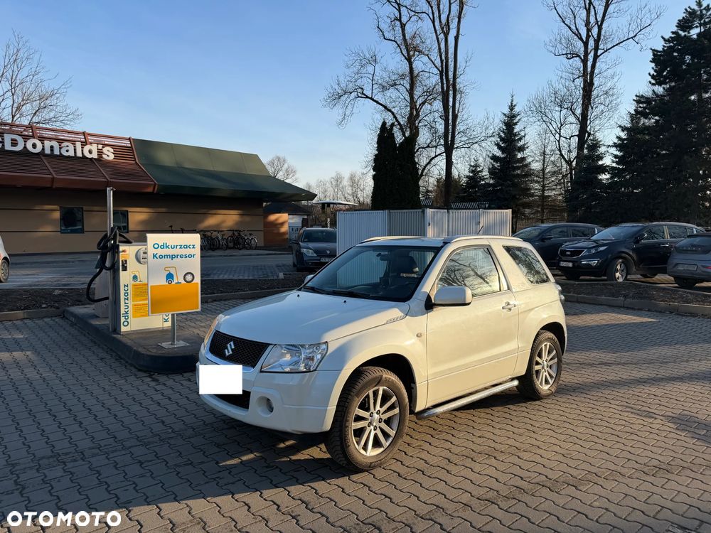 Suzuki Grand Vitara 1.6 De luxe - 1