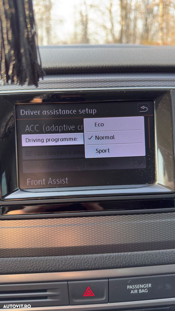 Volkswagen Golf Sportsvan 2.0 TDI BlueMotion Technology DSG Lounge - 24