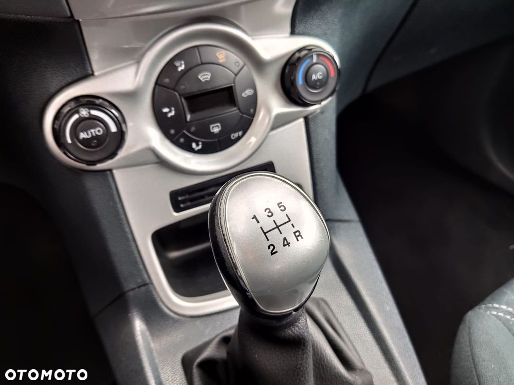 Ford Fiesta 1.4 Titanium EU5 - 22