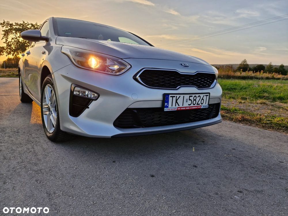 Kia Ceed 1.6 CRDi Eco-Dynamics+(48V Mild-Hybr.) DCT7 Vision - 17
