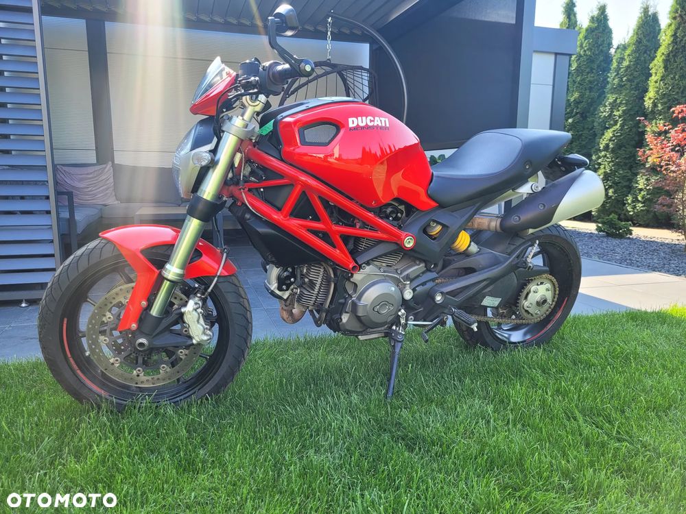 Ducati Monster - 4