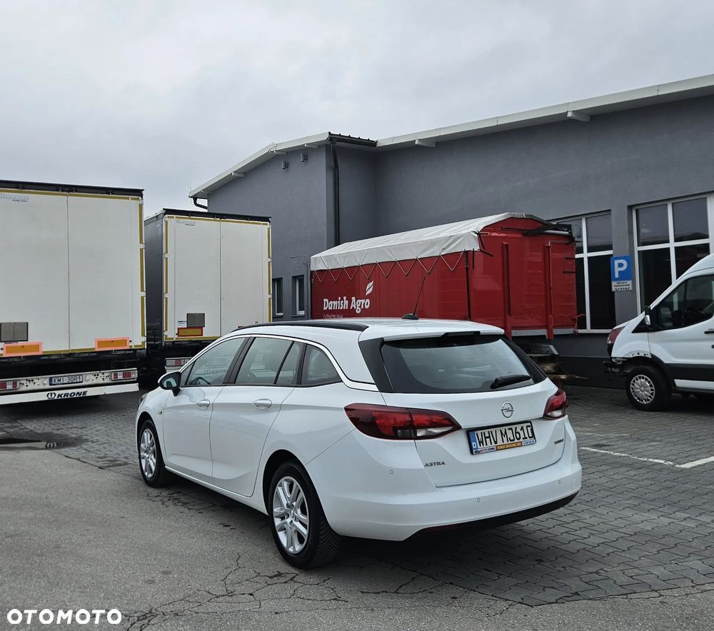 Opel Astra - 4