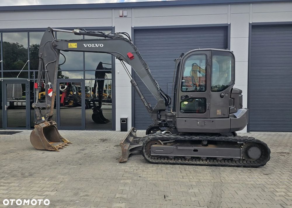 Volvo ECR88D - 6