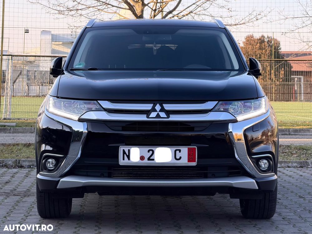 Mitsubishi Outlander 2.2 DI-D 4WD Automatik Edition+ - 40
