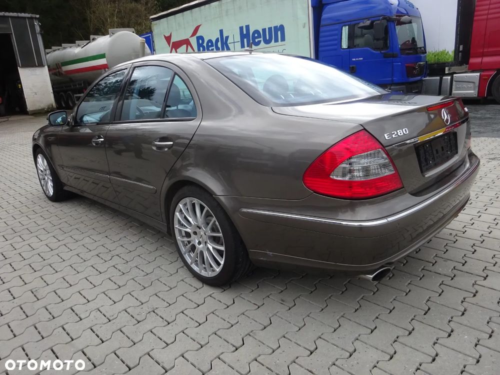 Mercedes-Benz Klasa E 280 CDI 4Matic Automatik Avantgarde DPF - 13