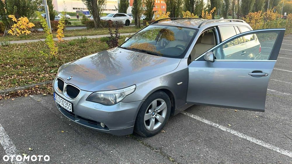 BMW Seria 5 525d - 2