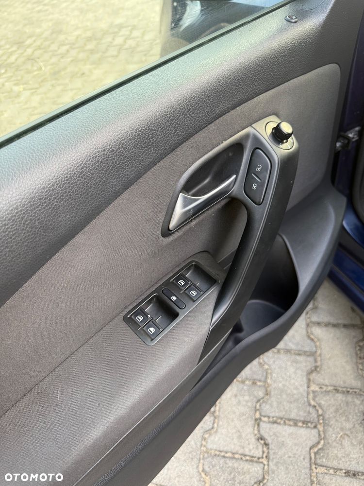 Volkswagen Polo 1.4 16V Trendline - 7