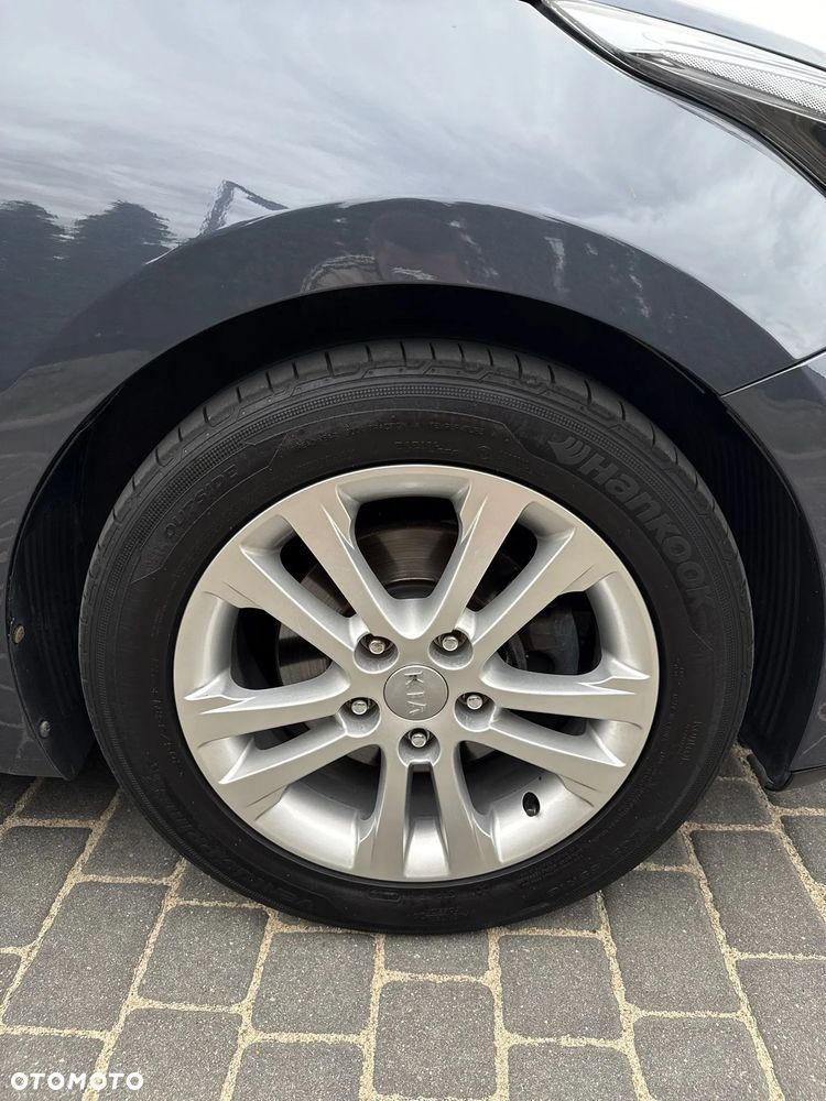 Kia Ceed 1.4 CVVT Dream-Team Edition - 16