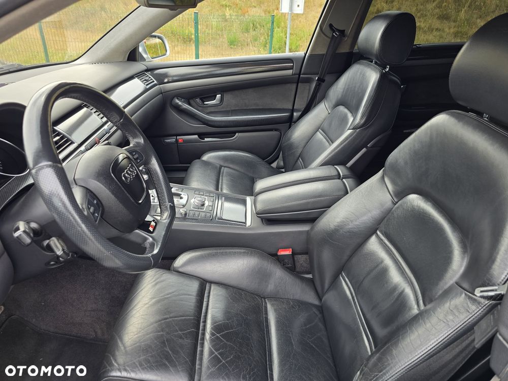 Audi A8 - 8
