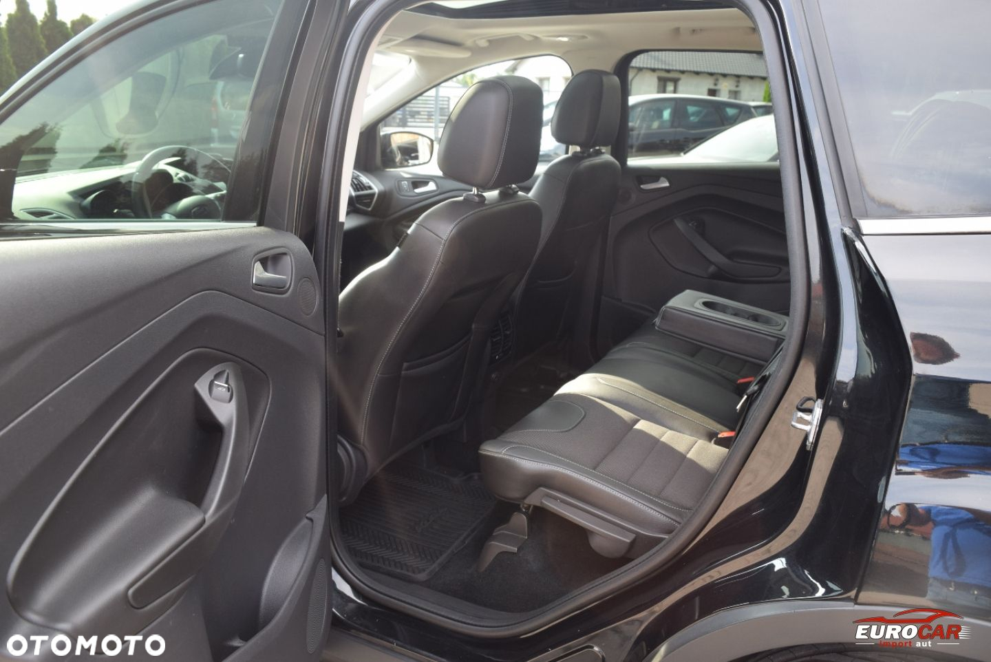 Ford Kuga 2.0 TDCi 2x4 Titanium - 17