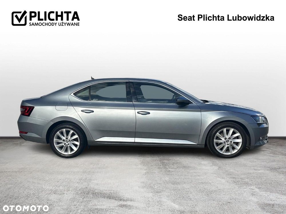 Skoda Superb 2.0 TDI SCR Ambition DSG - 6