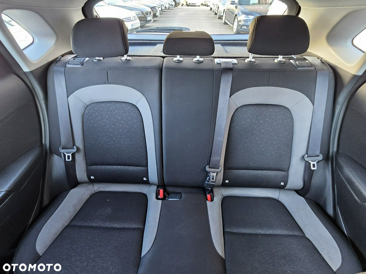 Hyundai Kona - 12