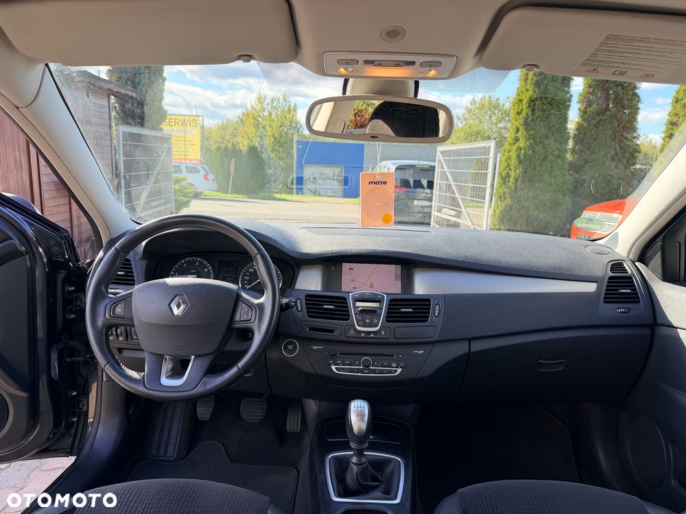 Renault Laguna dCi 150 FAP GT - 16