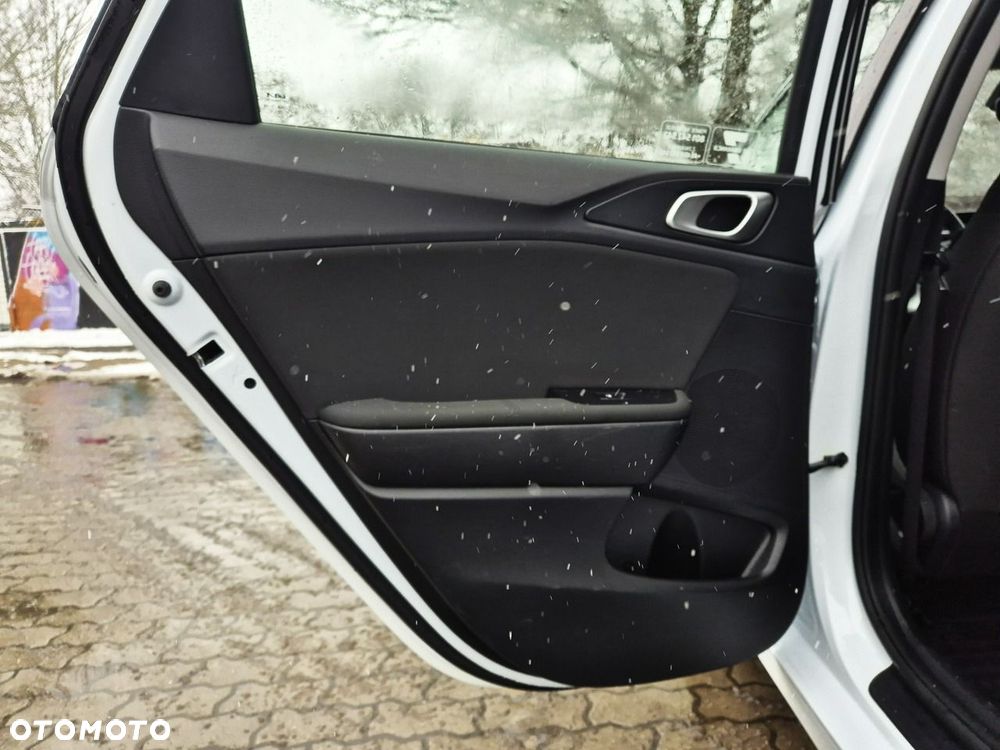 Kia Ceed 1.5 T-GDI M - 18
