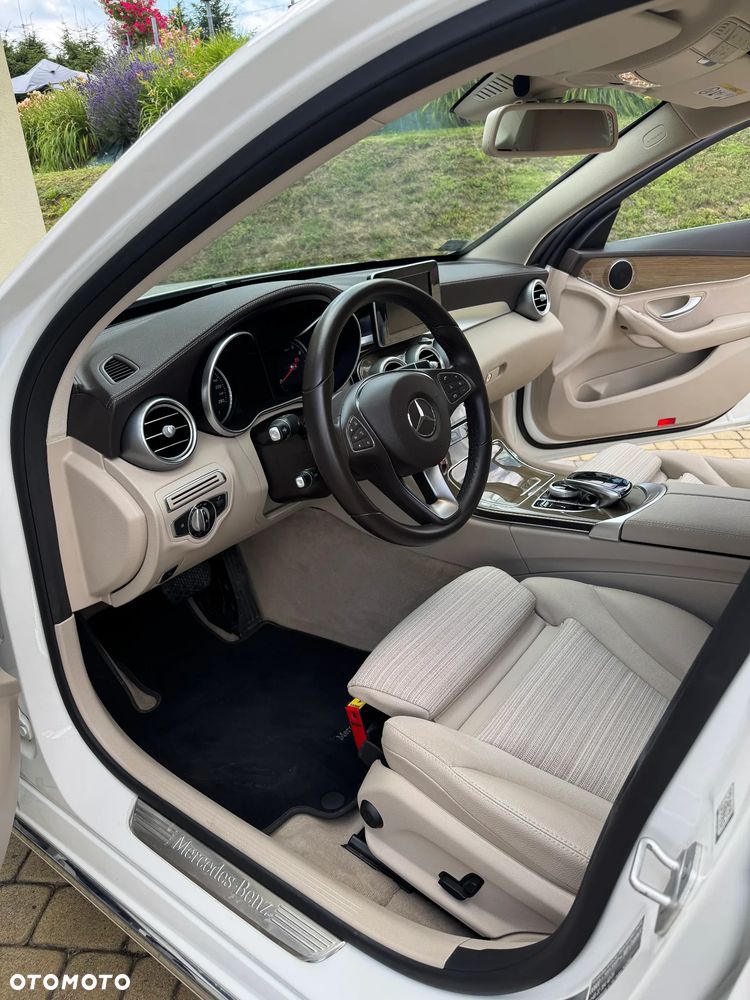 Mercedes-Benz Klasa C 200 4-Matic 7G-TRONIC - 7