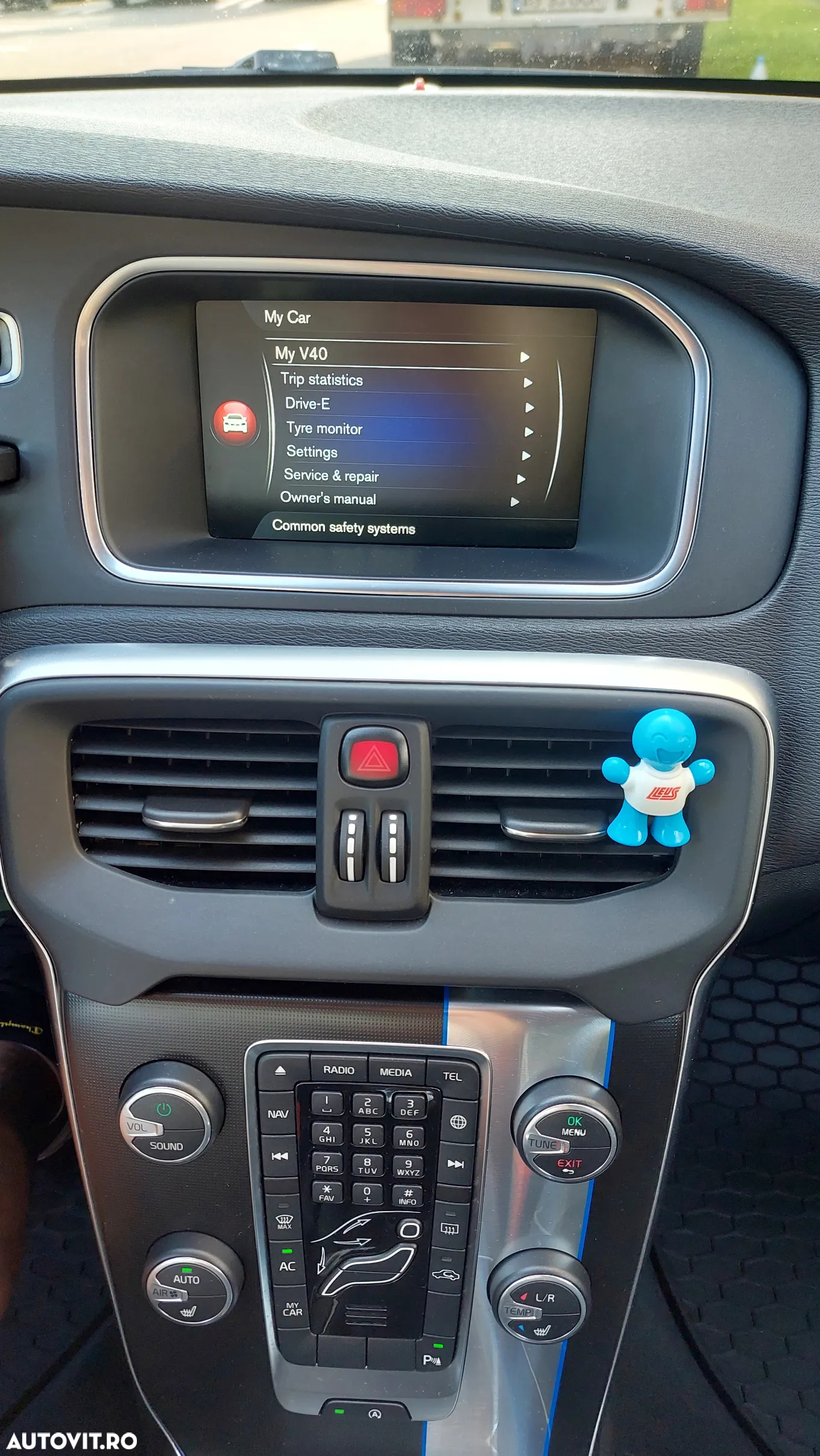 Volvo V40 D2 RDesign - 16