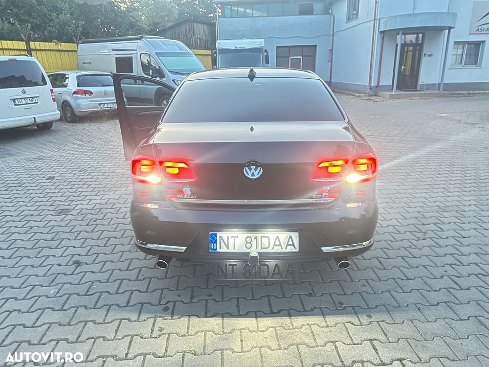 Volkswagen Passat - 2