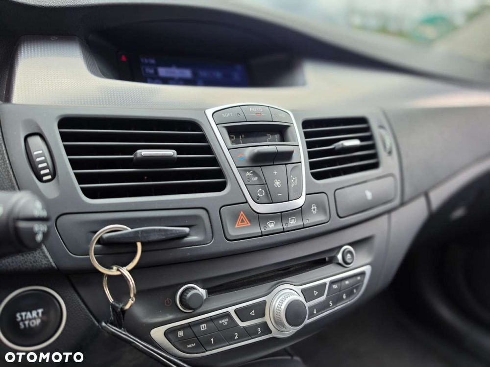 Renault Laguna - 25